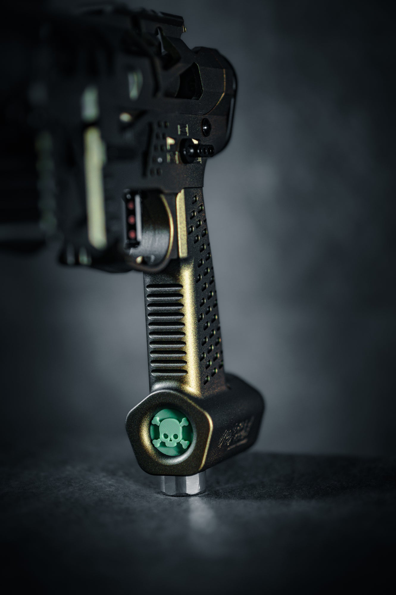 PRE-OWNED - MAC AR7V (Champagne Poison) - Full Build