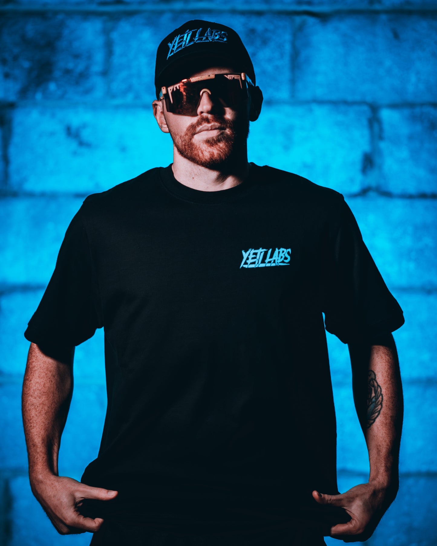 Yeti Labs Frenzy Short Sleeve T-Shirt - Black & Hyper Blue